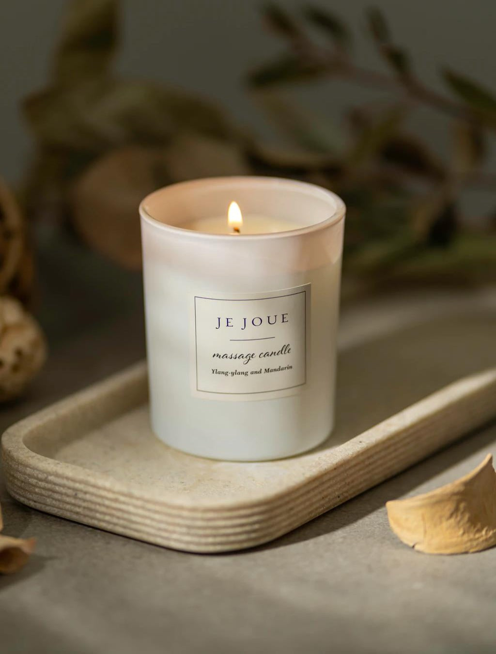 Je Joue Candle - Ylang-Ylang and Mandarin